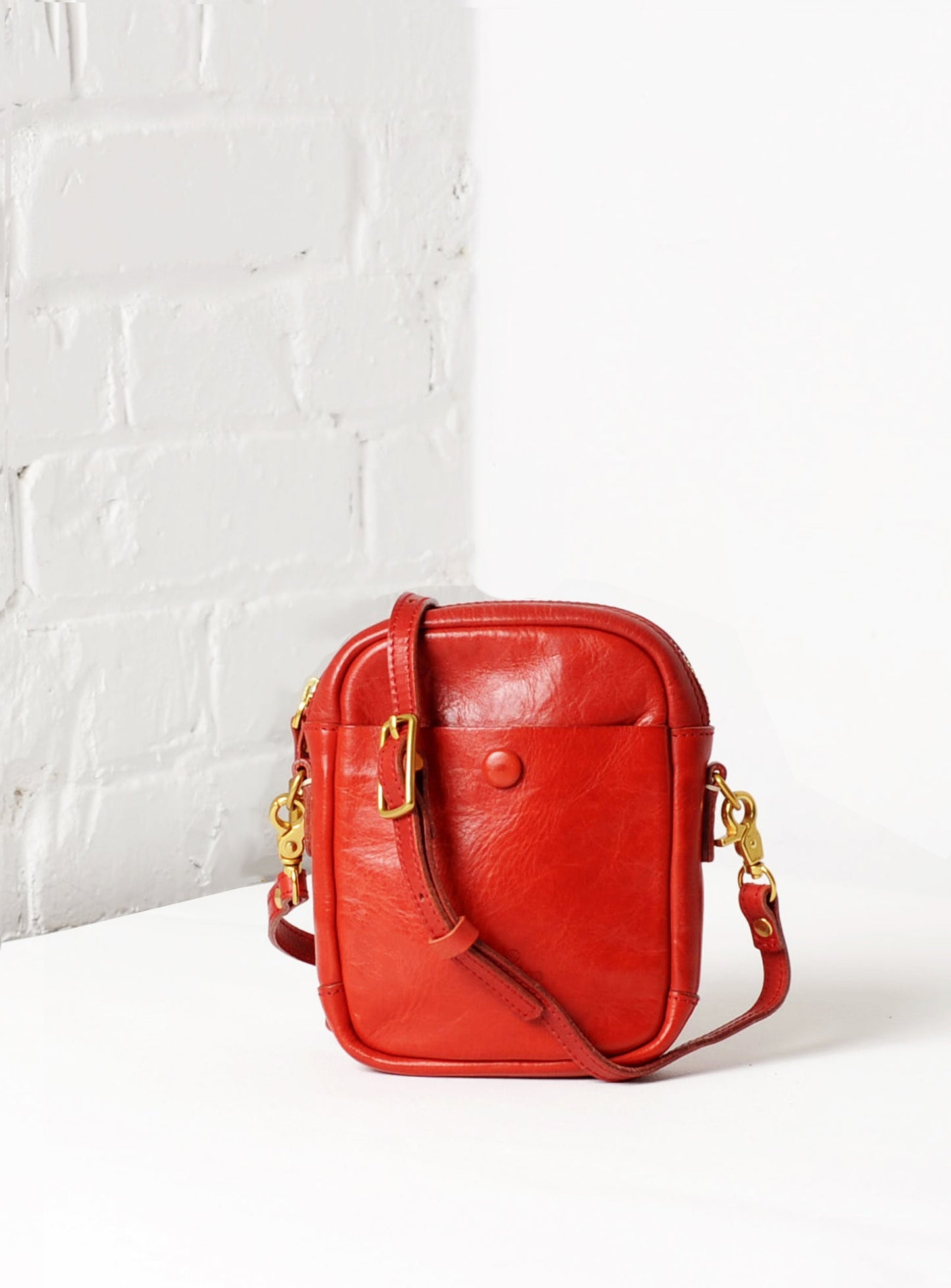 Snappi Sling Bag