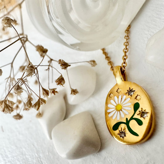 "Bellis" Daisy Charm Necklace in Gold