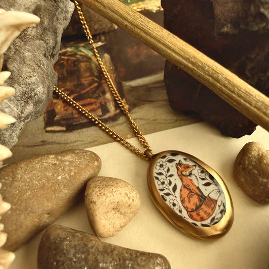 "Reynard" Fox Cold Oval Porcelain Charm Necklace in Gold
