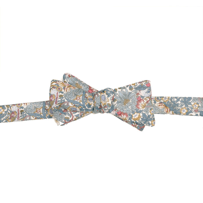 Pomp & Ceremony Bow Tie